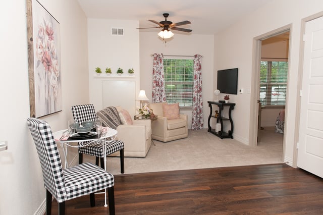 Spring_Cypress_Living_space-1